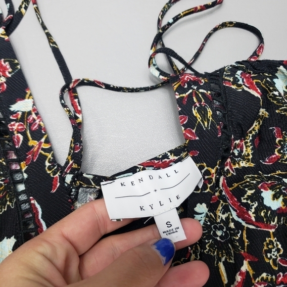 Kendall and Kylie cold shoulder strappy romper women's size small - Picture 8 of 15